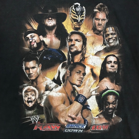 WWE ECW-RAW-SMACKDOWN Roster T-shirt - Picture 2 of 5